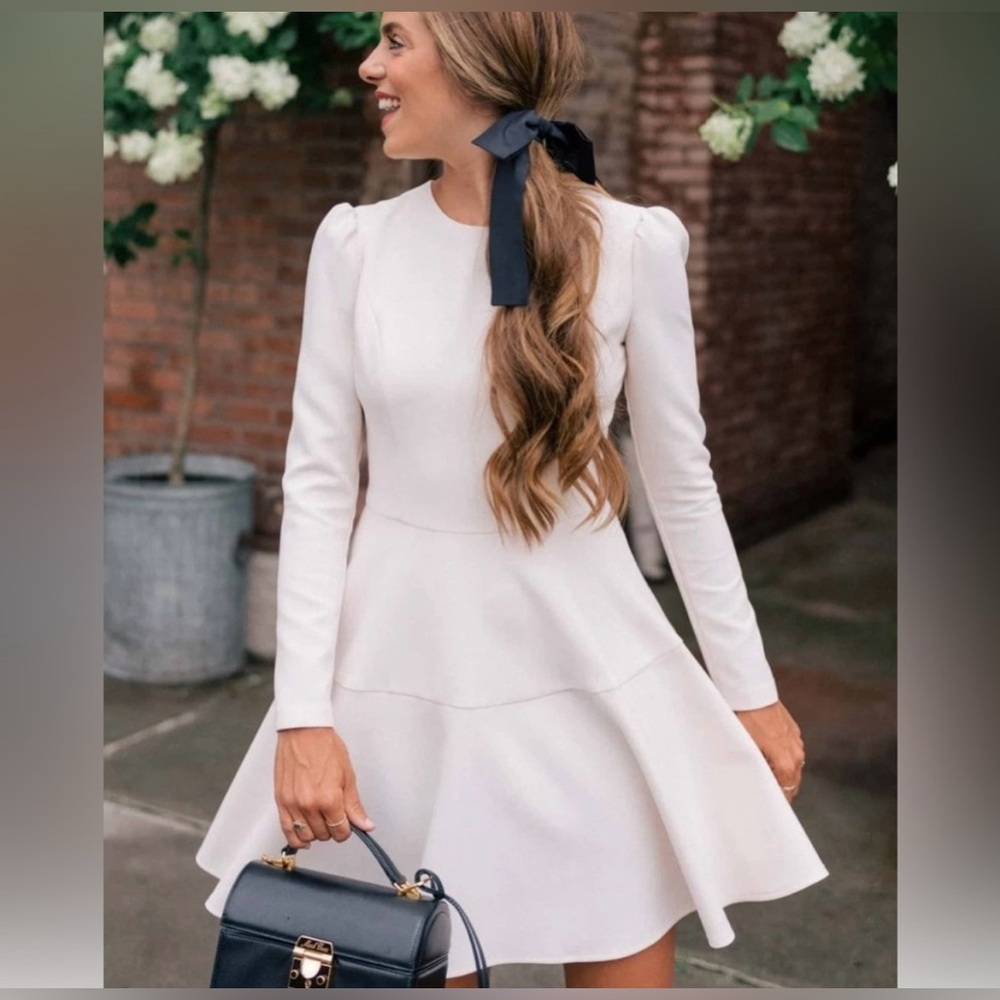 Gal Meets Glam Elegant Cream Long Sleeve Dress, Size 6